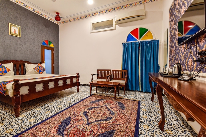 Imagen de la habitación del Hotel Fabhotel Ambika Chirwa House. Foto 2