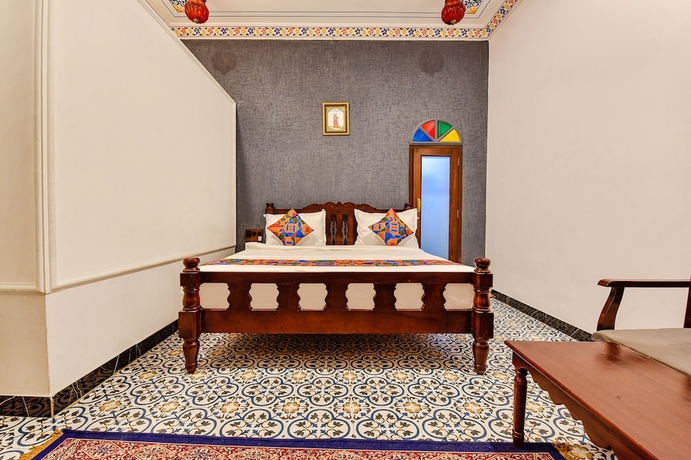 Imagen de la habitación del Hotel Fabhotel Ambika Chirwa House. Foto 8