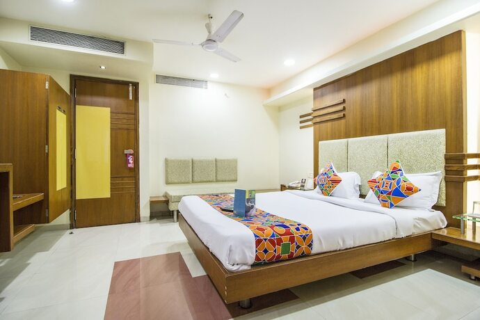 Imagen de la habitación del Hotel Fabhotel Amrit Residency. Foto 16