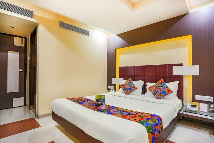 Imagen de la habitación del Hotel Fabhotel Amrit Residency. Foto 21
