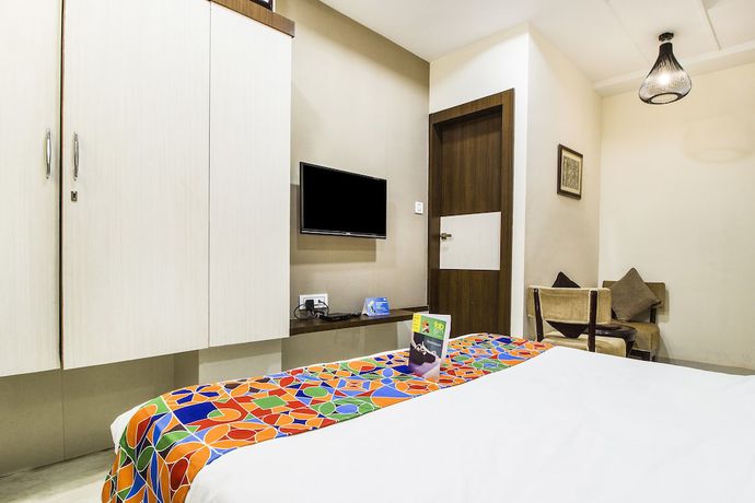 Imagen de la habitación del Hotel Fabhotel Anmol's Classic Napier Town. Foto 3