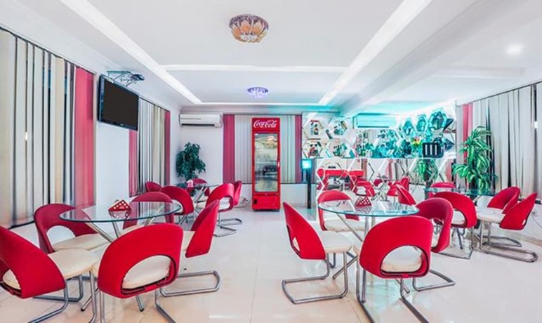 Imagen general del Hotel Fabhotel Anna Waddo. Foto 6