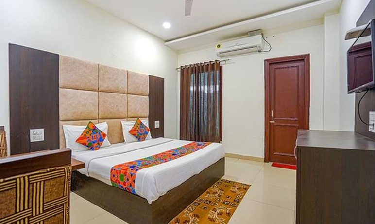 Imagen de la habitación del Hotel Fabhotel Annapurna. Foto 17