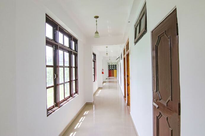 Imagen general del Hotel Fabhotel Aransh Resorts Celebriti. Foto 14