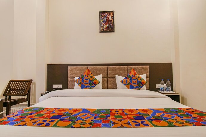 Imagen de la habitación del Hotel Fabhotel Aryan Grand. Foto 18