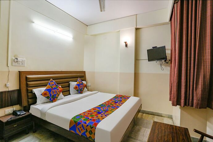 Imagen de la habitación del Hotel Fabhotel Ashoka Inn. Foto 17