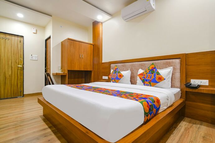 Imagen de la habitación del Hotel Fabhotel Atharv. Foto 19