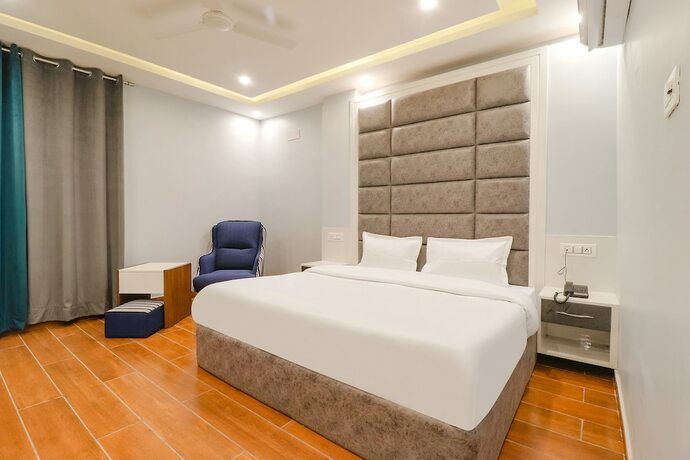Imagen de la habitación del Hotel Fabhotel Av Royale. Foto 17