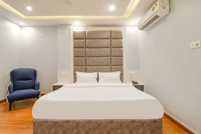 Imagen de la habitación del Hotel Fabhotel Av Royale. Foto 18