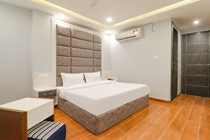 Imagen de la habitación del Hotel Fabhotel Av Royale. Foto 19