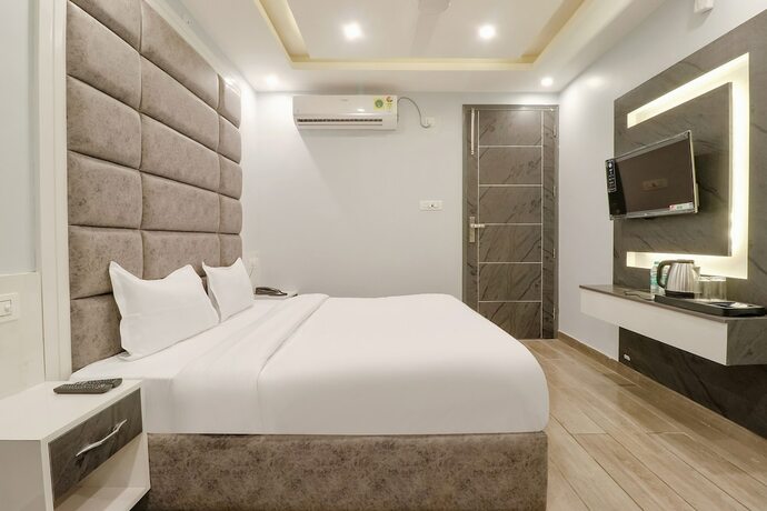 Imagen general del Hotel Fabhotel Av Royale. Foto 9
