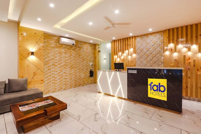 Imagen general del Hotel Fabhotel Av Royale. Foto 11