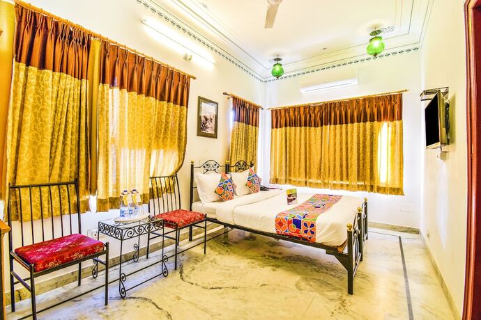Imagen de la habitación del Hotel Fabhotel Baba Palace Pichola Lake. Foto 7