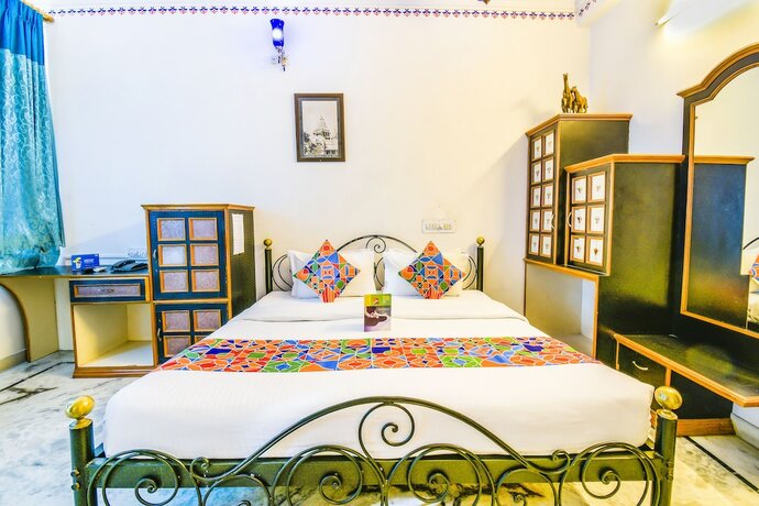Imagen de la habitación del Hotel Fabhotel Baba Palace Pichola Lake. Foto 10