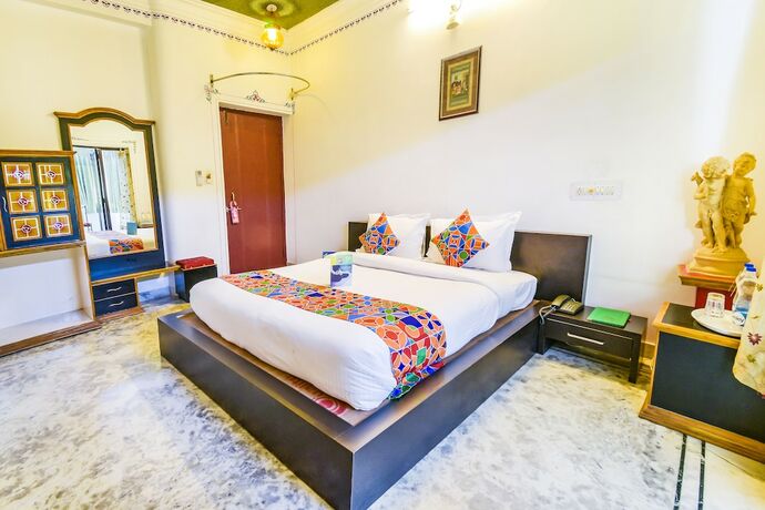 Imagen de la habitación del Hotel Fabhotel Baba Palace Pichola Lake. Foto 11