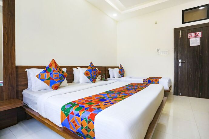 Imagen de la habitación del Hotel Fabhotel Balaji Paradise. Foto 17
