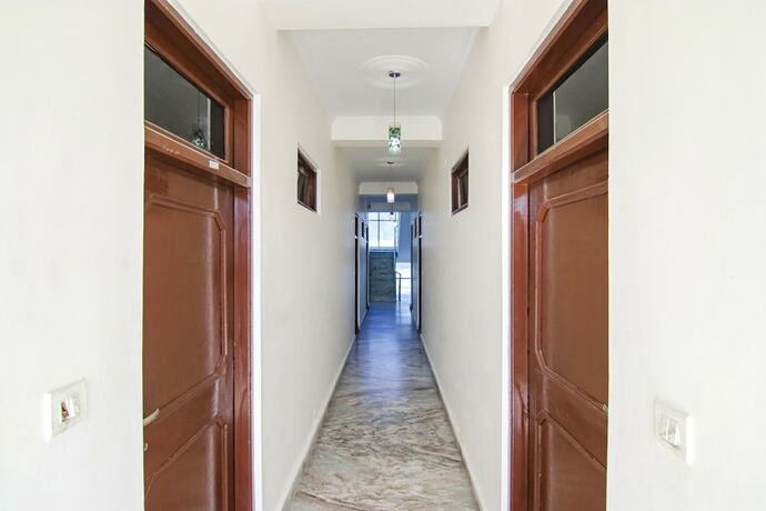 Imagen general del Hotel Fabhotel Baragarh Regency. Foto 1