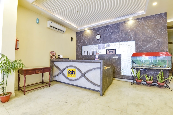 Imagen de los interiores del Hotel Fabhotel Bayan Elegance. Foto 19