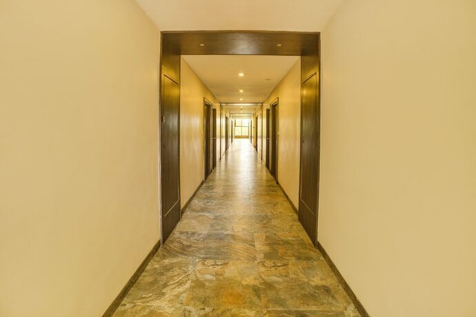 Imagen general del Hotel Fabhotel Bee Town. Foto 1