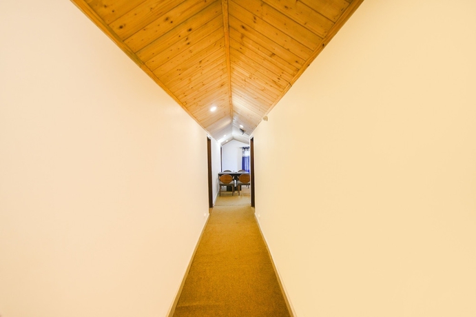 Imagen de los interiores del Hotel Fabhotel Beer Castle. Foto 15