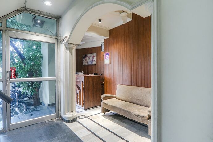 Imagen general del Hotel Fabhotel Bless Inn. Foto 13