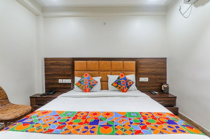 Imagen general del Hotel Fabhotel Bless Inn. Foto 15
