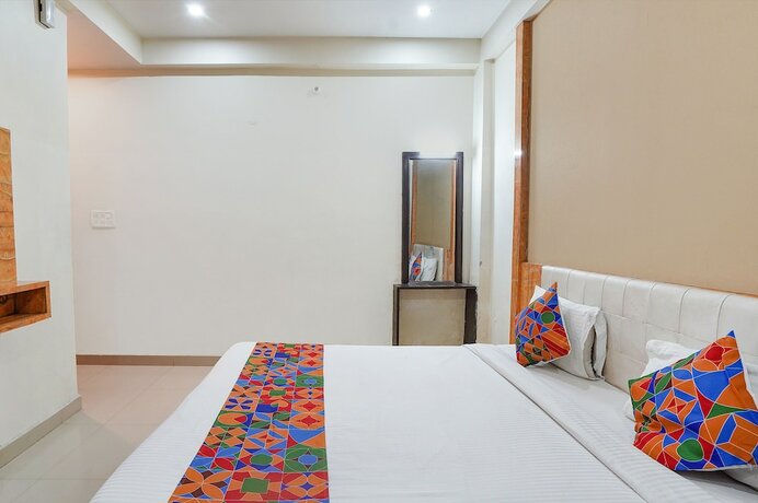 Imagen general del Hotel Fabhotel Bliss Inn. Foto 8