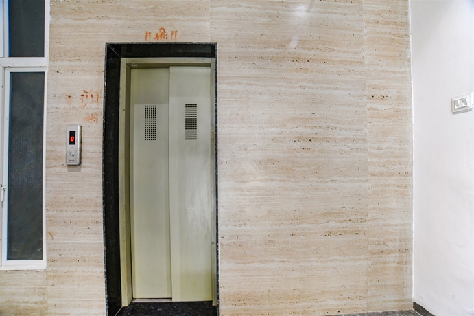 Imagen de los interiores del Hotel Fabhotel Blue Ocean. Foto 12