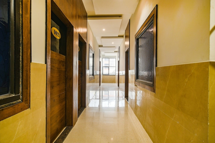 Imagen de los interiores del Hotel Fabhotel Blue Ocean. Foto 17