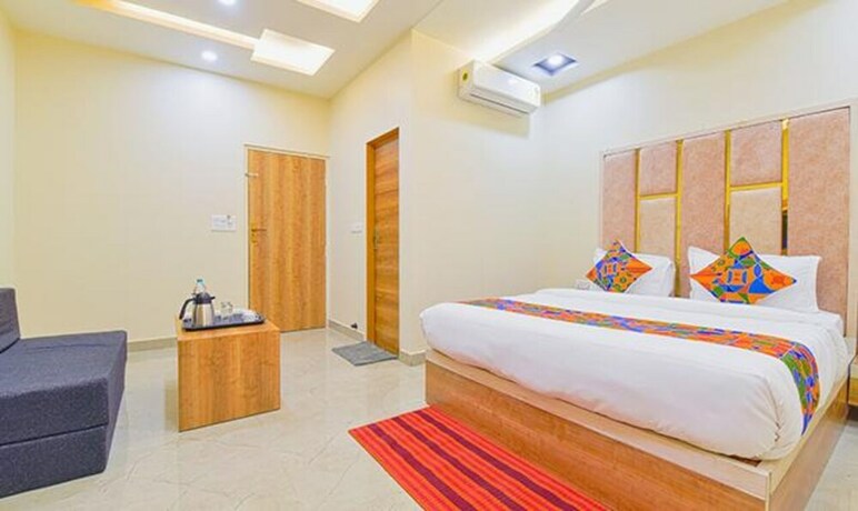 Imagen de la habitación del Hotel Fabhotel Bohra International. Foto 18