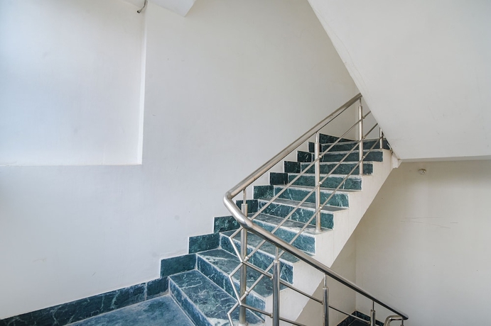 Imagen de los interiores del Hotel Fabhotel Buddha Sunrise. Foto 13