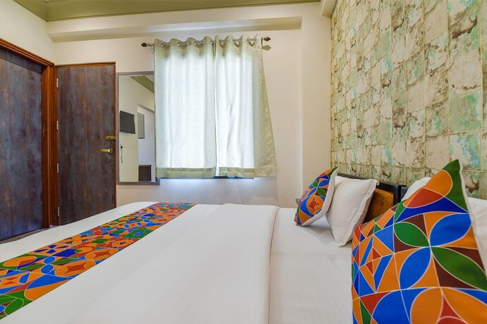 Imagen general del Hotel Fabhotel Bungalow 18. Foto 3