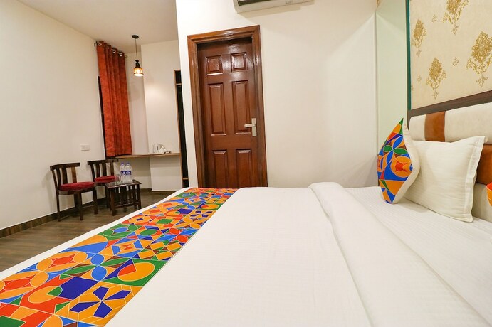 Imagen de la habitación del Hotel Fabhotel California Heights. Foto 16