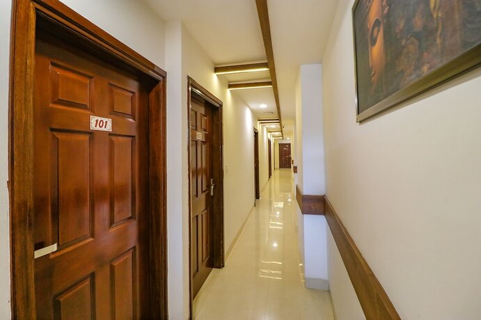 Imagen general del Hotel Fabhotel California Heights. Foto 5