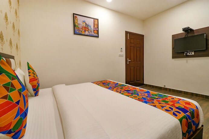 Imagen general del Hotel Fabhotel California Heights. Foto 6