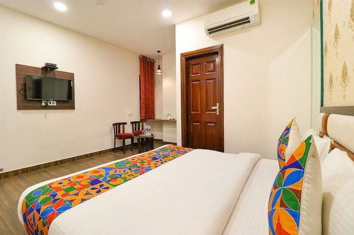 Imagen de la habitación del Hotel Fabhotel California Heights. Foto 19