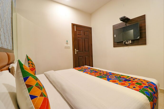 Imagen general del Hotel Fabhotel California Heights. Foto 8