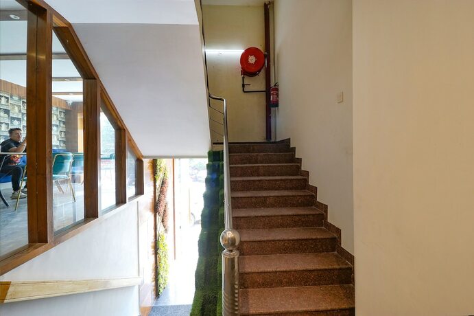 Imagen general del Hotel Fabhotel California Heights. Foto 9