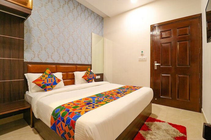 Imagen general del Hotel Fabhotel California Heights. Foto 13