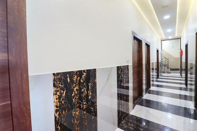 Imagen general del Hotel Fabhotel Chahat Palace. Foto 7