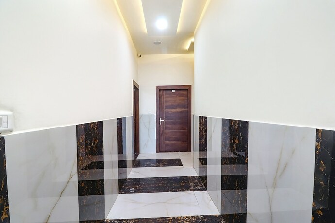 Imagen general del Hotel Fabhotel Chahat Palace. Foto 11