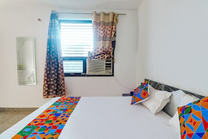 Imagen general del Hotel Fabhotel Chahat Palace. Foto 12