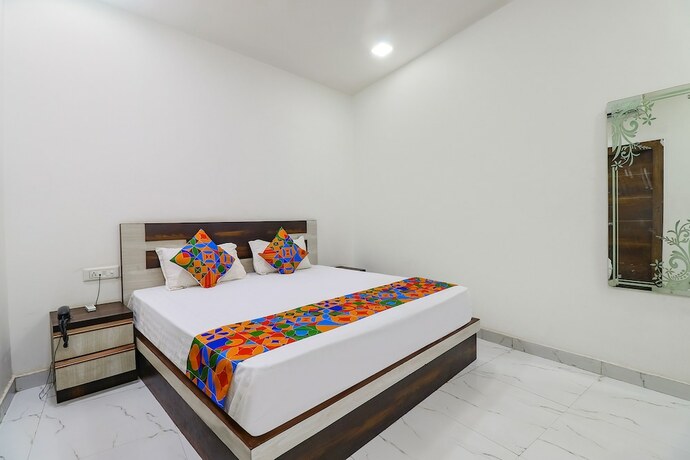Imagen general del Hotel Fabhotel Chahat Palace. Foto 17