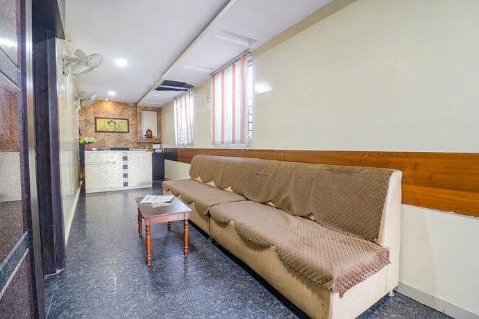Imagen general del Hotel Fabhotel Champion Residency. Foto 16