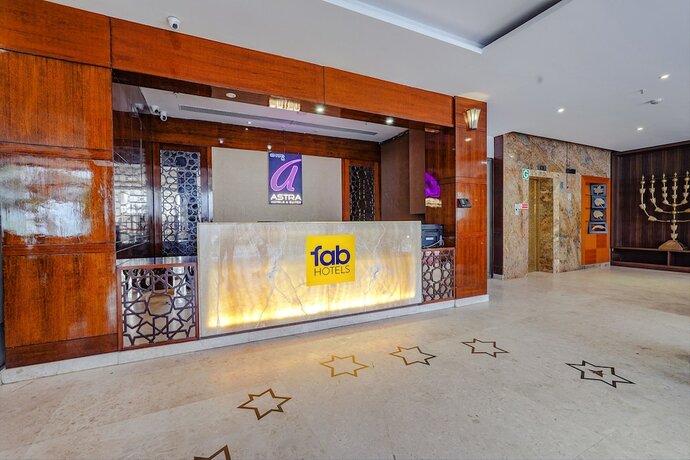 Imagen general del Hotel Fabhotel Chris. Foto 7
