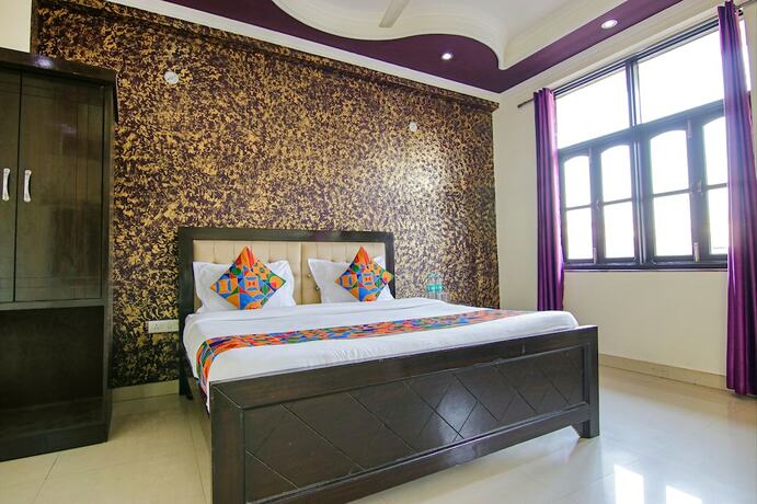 Imagen de la habitación del Hotel Fabhotel City Palace. Foto 18