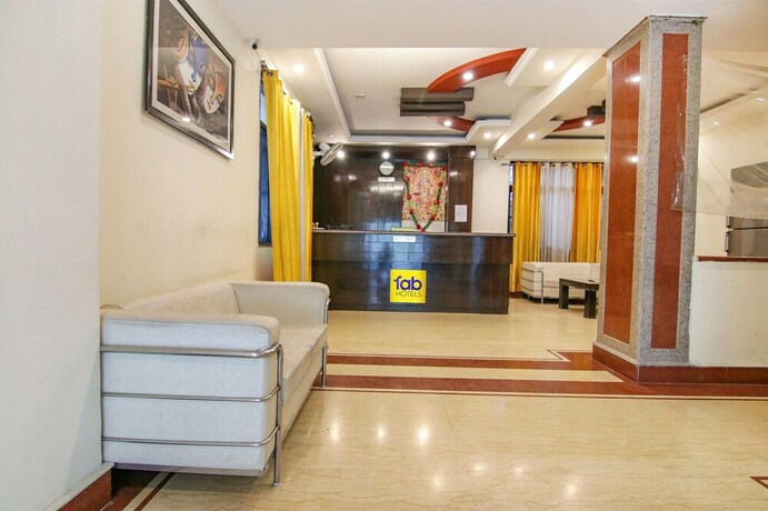 Imagen general del Hotel Fabhotel City Palace. Foto 16