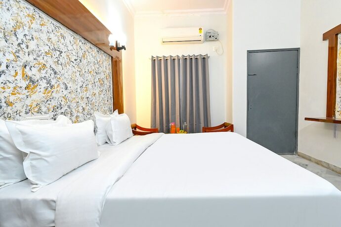 Imagen general del Hotel Fabhotel Classic Holiday. Foto 14