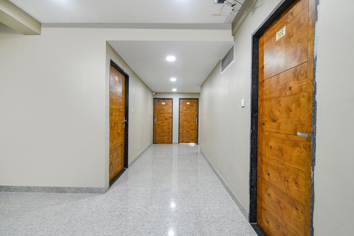 Imagen de los interiores del Hotel Fabhotel Classic Inn. Foto 13