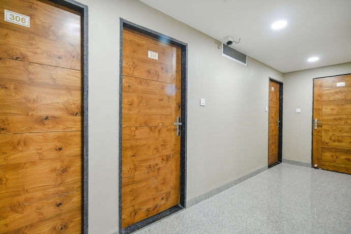 Imagen de los interiores del Hotel Fabhotel Classic Inn. Foto 15